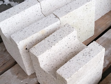Grooved Refractory Bricks
